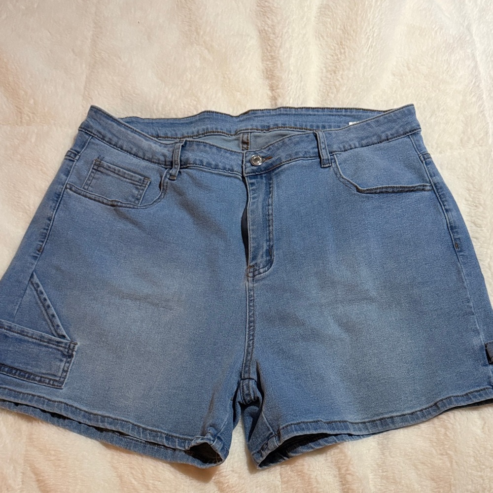 SHEIN Blue Denim Utility Women’s Shorts